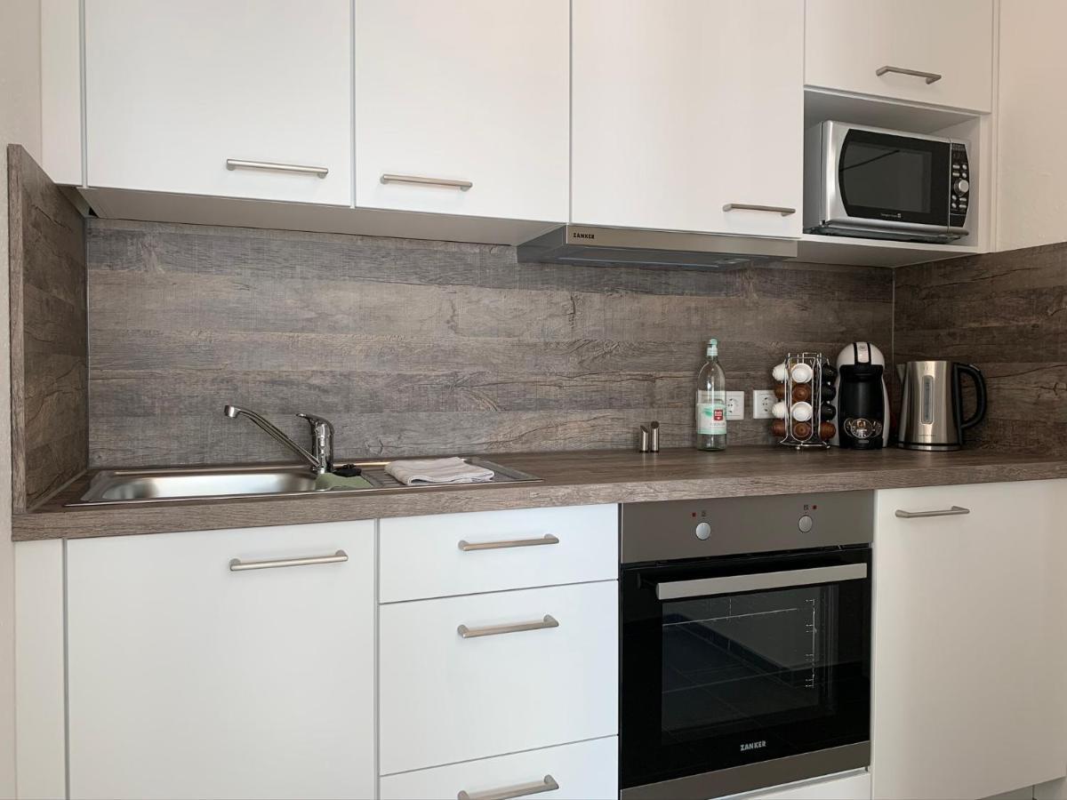 Top Modernes 1-Zimmer-Apartment Mit Kueche, Parkplatz, Kostenfreiem Wlan Und Netflix Bad Soden-Salmuenster Exterior photo